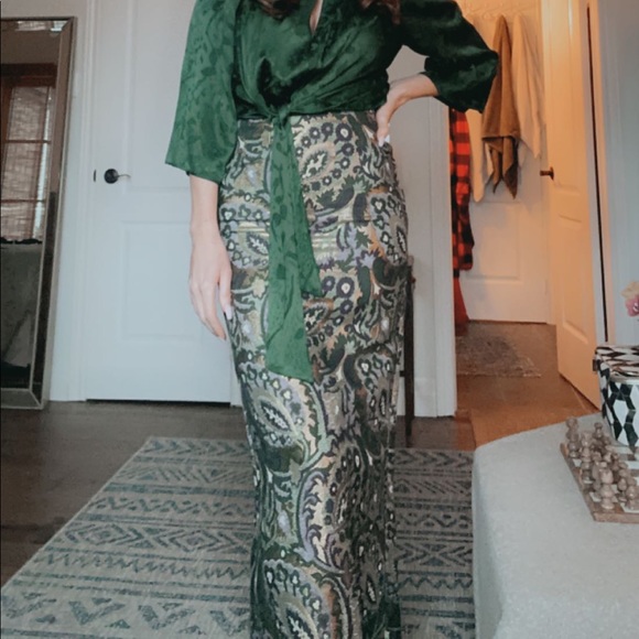 Gorgeous paisley print fishtail skirt - Picture 3 of 6